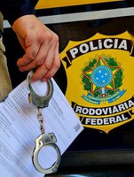 PRF em Rondônia cumpre mandado de prisão por tráfico de drogas em Guajará-Mirim
