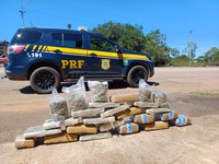 Em Porto Velho/RO, PRF apreende drogas em táxi