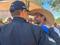 Em Rondônia, PRF celebra o resultado positivo da liberação da rodovia BR-364, próximo ao município de Cujubim