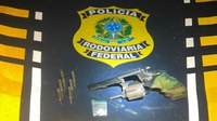 PRF em Rondônia apreende arma de fogo durante fiscalização de trânsito em Vilhena