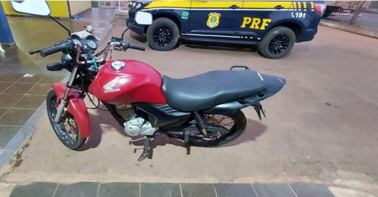 Em Porto Velho, PRF identifica motocicleta com número de motor adulterado