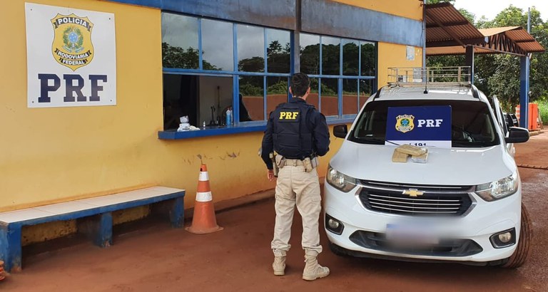 Em Guajará-Mirim/RO, PRF apreende 3,15 Kg de cocaína
