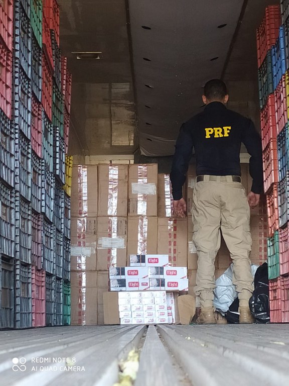 Em Ji-Paraná/RO, PRF apreende 150 mil maços de cigarro