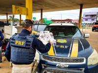 Em Rondônia, PRF apreende quase 9 mil maços de cigarro contrabandeado