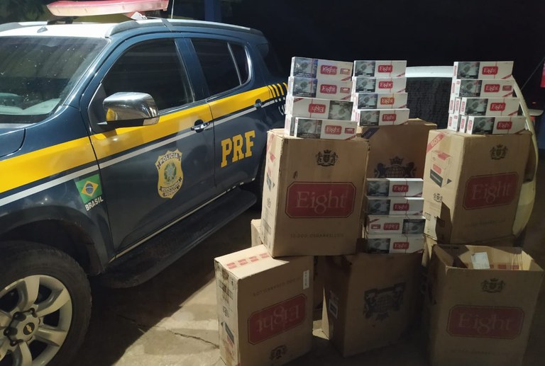 Em Porto Velho/RO, PRF apreende 5 mil maços de cigarro contrabandeados