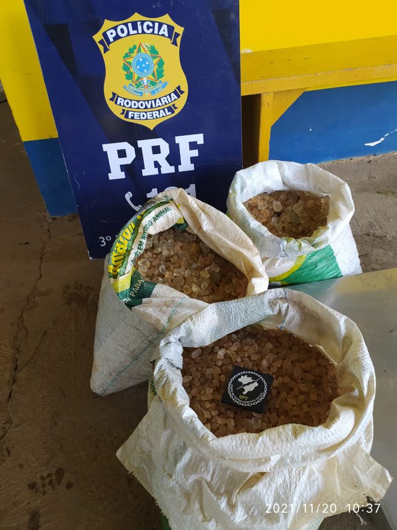Em Ariquemes/RO, PRF identifica quase 130 Kg de Topázio transportados de modo ilegal