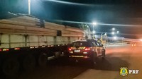 Em Porto Velho, PRF identifica transporte irregular de madeira