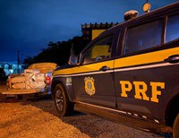 PRF em Roraima flagra contrabando de queijo, farinha pan e chimó