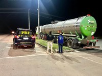 PRF em Roraima apreende 45 mil litros de combustível de aviação