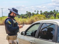 PRF substitui multas leves e médias por advertência