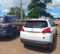 PRF apreende dois veículos em Roraima