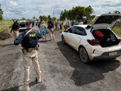 Ação na BR-401 identificou 108 cidadãos cubanos vítimas de tráfico humano, em situação de vulnerabilidade, e prendeu cinco pessoas