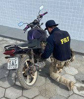 PRF apreende motocicleta adulterada e 350 L de combustível em Roraima