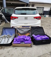 Mulher é presa com 108 kg de maconha na BR-101 em Itajaí