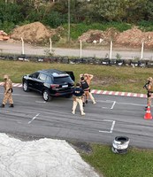 Mulher procurada por roubo é presa na BR-116 durante treinamento da PRF à Polícia Penal, Polícia Civil e Polícia Militar de SC e PR