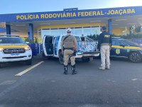 Ação conjunta PRF e PMRv apreendem cerca de 30 mil maços de cigarros contrabandeados