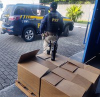 146 garrafas de vinhos argentinos importados irregularmente são apreendidos na Via Expressa em São José