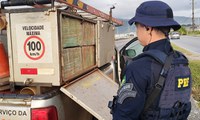 PRF localiza uma tonelada e meia de maconha escondida em veículos que simulavam prestar serviços de eletricidade na BR-101 em Biguaçu