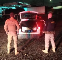 247 garrafas de vinhos importadas irregularmente são localizadas em automóvel na BR-101, em Joinville