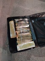 Carro de aplicativo que levava 20 quilos de maconha cai em blitz da PRF