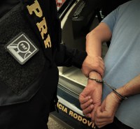 Homem procurado por furto é preso em Lages na BR-282