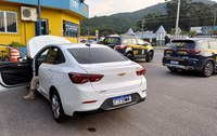 PRF recupera carro que fora furtado antes mesmo de receber a placa original na BR-101 em Itapema