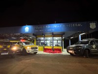 Ação integrada PRF, PMRv e Receita Federal apreende mais de meia tonelada de maconha escondida em pneus de carreta na BR-153 em Irani