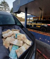 Homem é preso com R$ 123 mil em dinheiro sem comprovação de origem