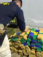 Homem é preso com mais de 111 quilos de maconha em Balneário Camboriú