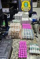 Anabolizantes e remédios proibidos no Brasil são apreendidos em Joinville