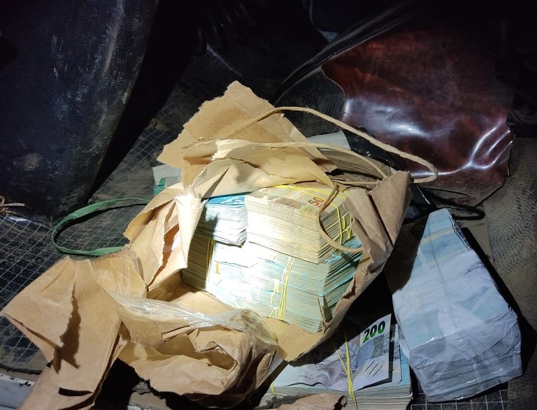 23 Dinheiro Itajaí 1.jpeg