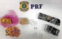 PRF apreende maconha, crack e ecstasy na BR 280 em Mafra