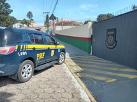 Ação conjunta PRF, PM e Civil prende homem procurado por estupro de vulnerável na BR 116 em Mafra