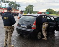 PRF realiza parto de emergência às margens da BR-101 em Joinville