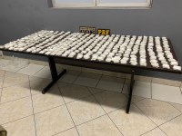 Carga de cocaína é apreendida na Fernão Dias