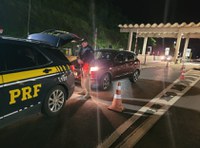 PRF prende indivíduo procurado por roubo em Miracatu e depois recupera veículo roubado na Fernão Dias