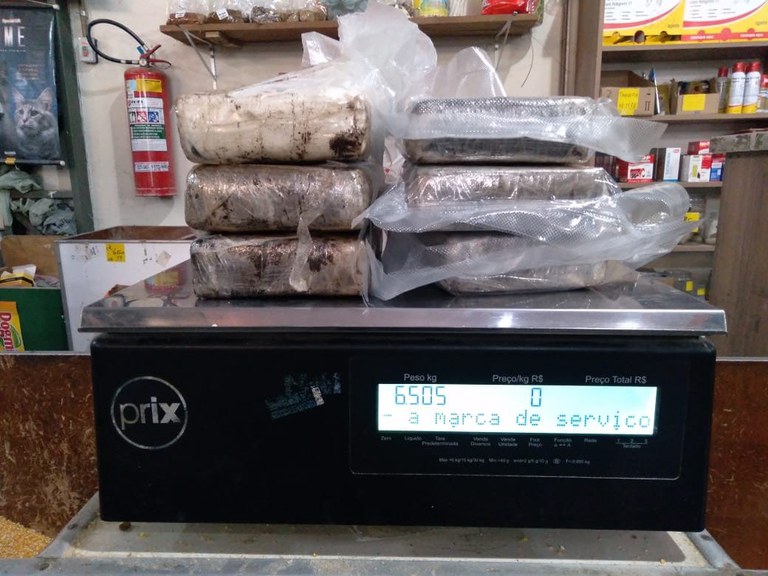 PRF APREENDE 6,5 KG DE COCAÍNA NA RODOVIA FERNÃO DIAS