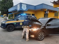 Em Atibaia, PRF recupera veículo clonado