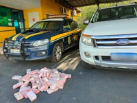 PRF apreende carga de 63,5 Kg de pasta base de cocaína.