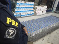PRF apreende medicamentos importados em Ourinhos/SP