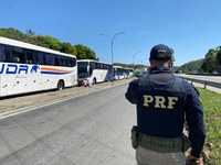 PRF e PMRJ realizam escolta de torcedores