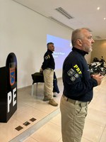 PRF ministra palestra sobre prevenção de acidentes com motociclistas