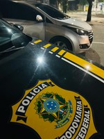 PRF recupera veículo na Via Dutra