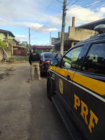 PRF recupera veículo utilizado por quadrilha de roubo de cargas