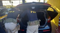 PRF apreende 11 kg de haxixe na Rodovia Régis Bittencourt, em Registro/SP