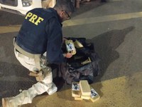 PRF apreende 41 kg de cocaína e skunk em Ourinhos/SP