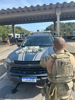 PRF apreende grande quantidade de dinheiro em compartimento oculto na Rodovia Regis Bittencourt