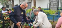 PRF e Prefeitura municipal realizam ação social em Embu-Guaçu