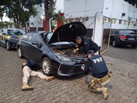 PRF em Lavrinhas/SP recupera Toyota roubado há mais de dez meses no RJ
