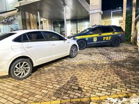 PRF recupera veículo roubado durante fiscalização na BR-153, em Ourinhos/SP